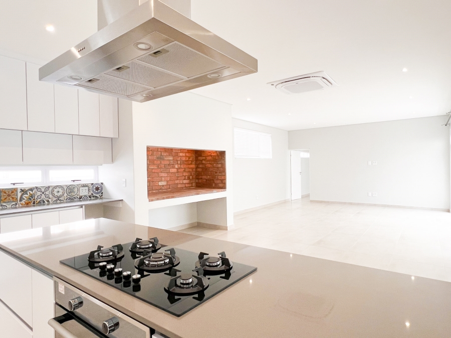 4 Bedroom Property for Sale in Country Club Western Cape